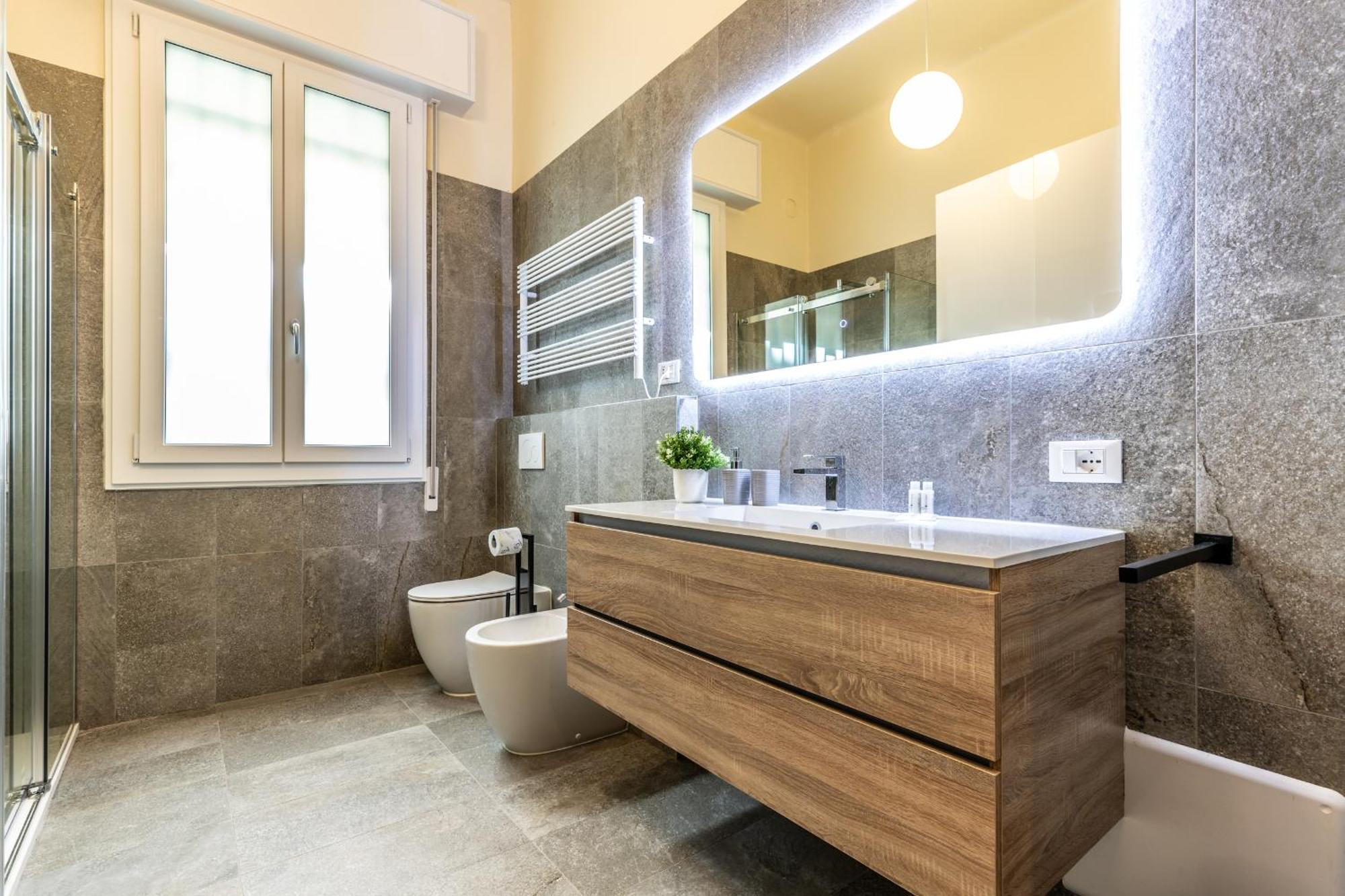 Housmart Emilia Levante 98 بولونيا المظهر الخارجي الصورة